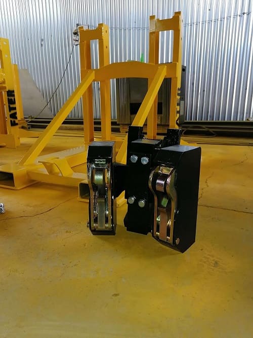 تصویر 2 از بشکه گیر لیفتراک مدل صنعتی با ظرفیت بالا و بدنه مقاوم